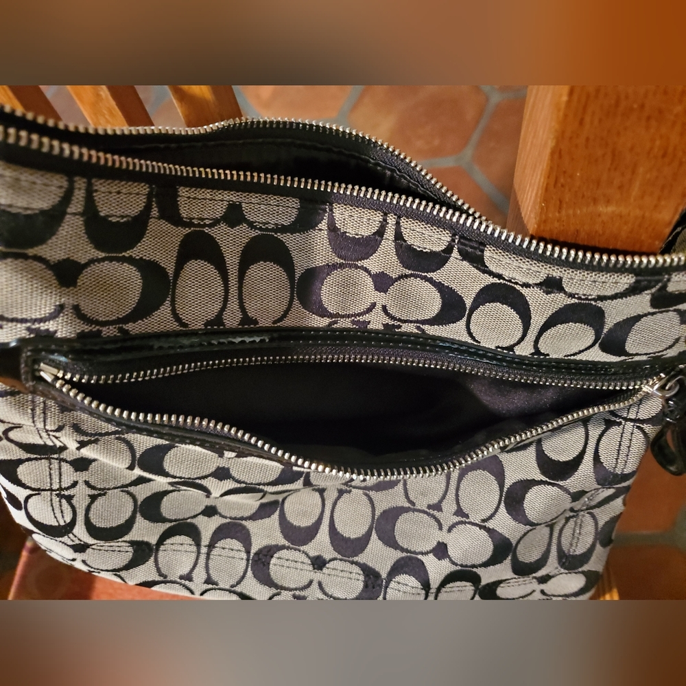 Coach Signature Hippie Handbag - Picture 3 of 7